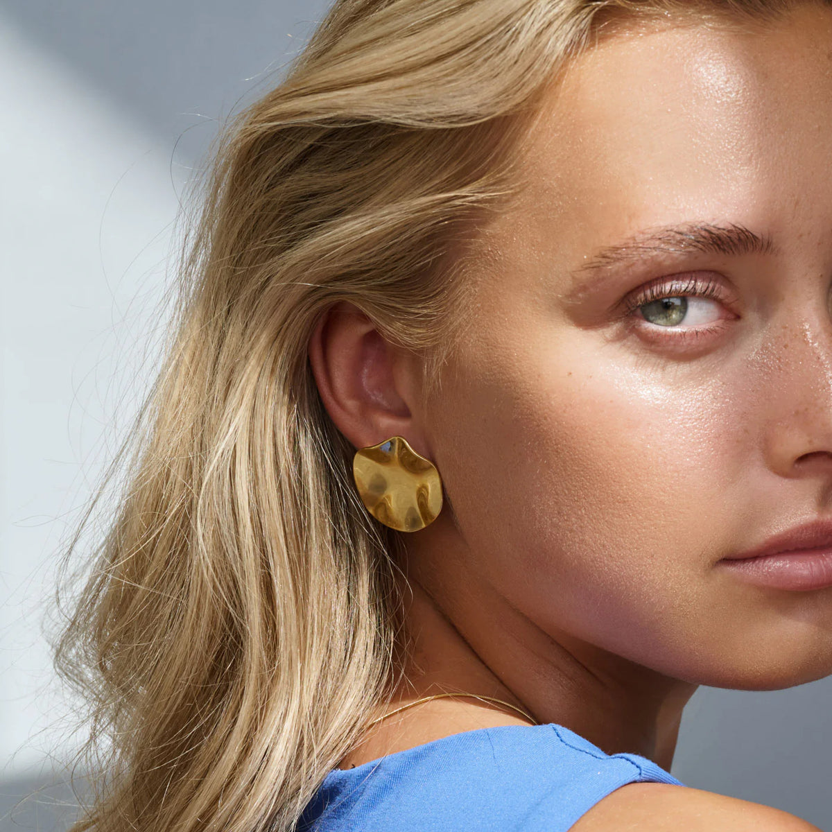 Amélie - Hammered St. Earrings — mynd 3