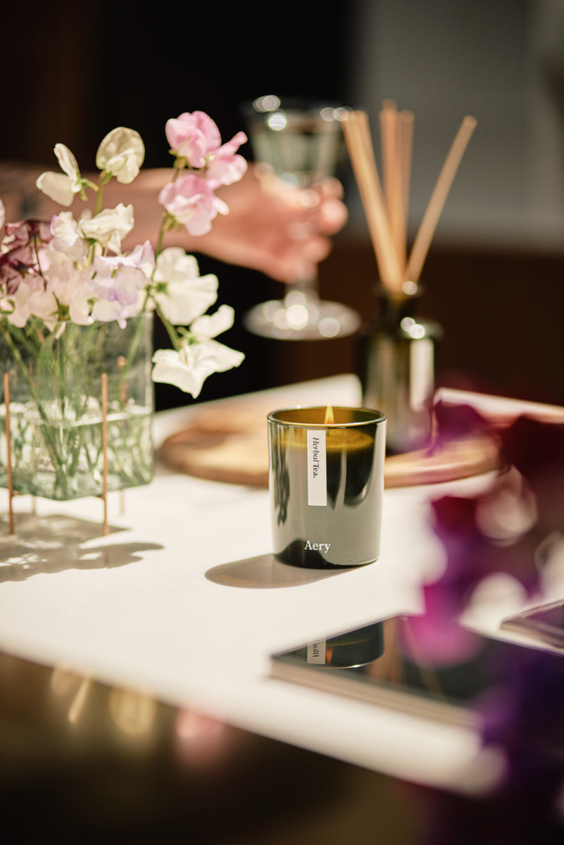 Herbal Tea Scented Candle — mynd 3