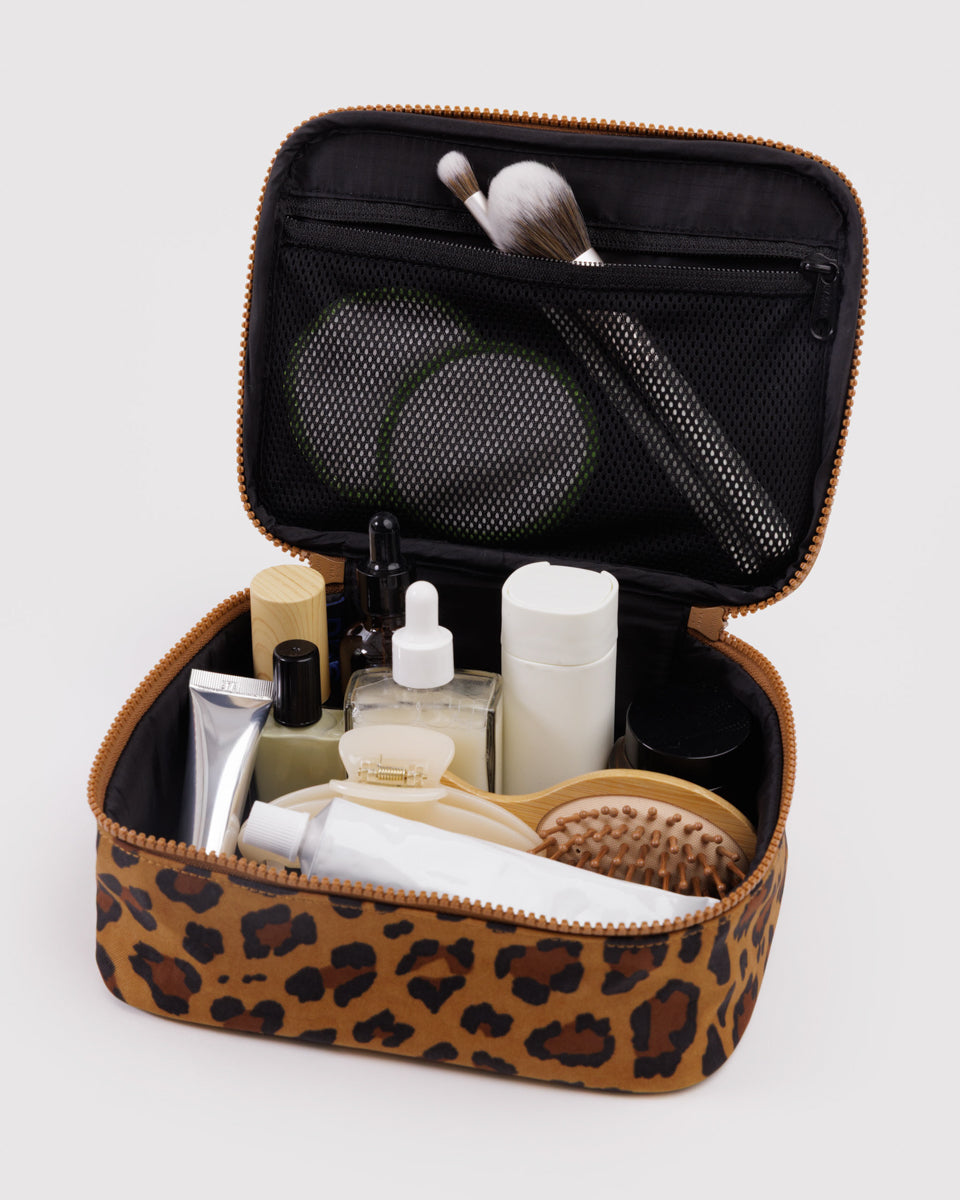 Small Cosmetic Case – Leopard — mynd 3