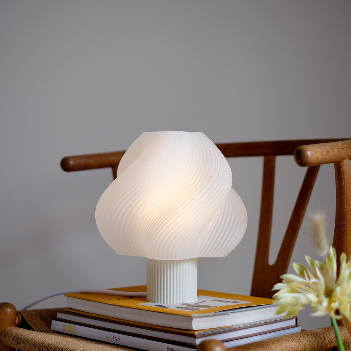 Soft Serve Lamp – Regular, Vanilla Bean