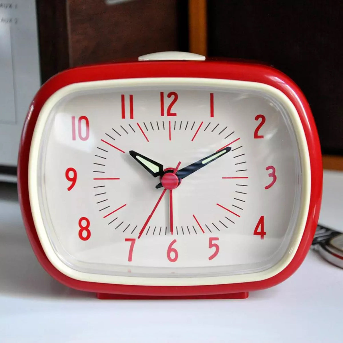 Retro Alarm Clock – Red — mynd 3