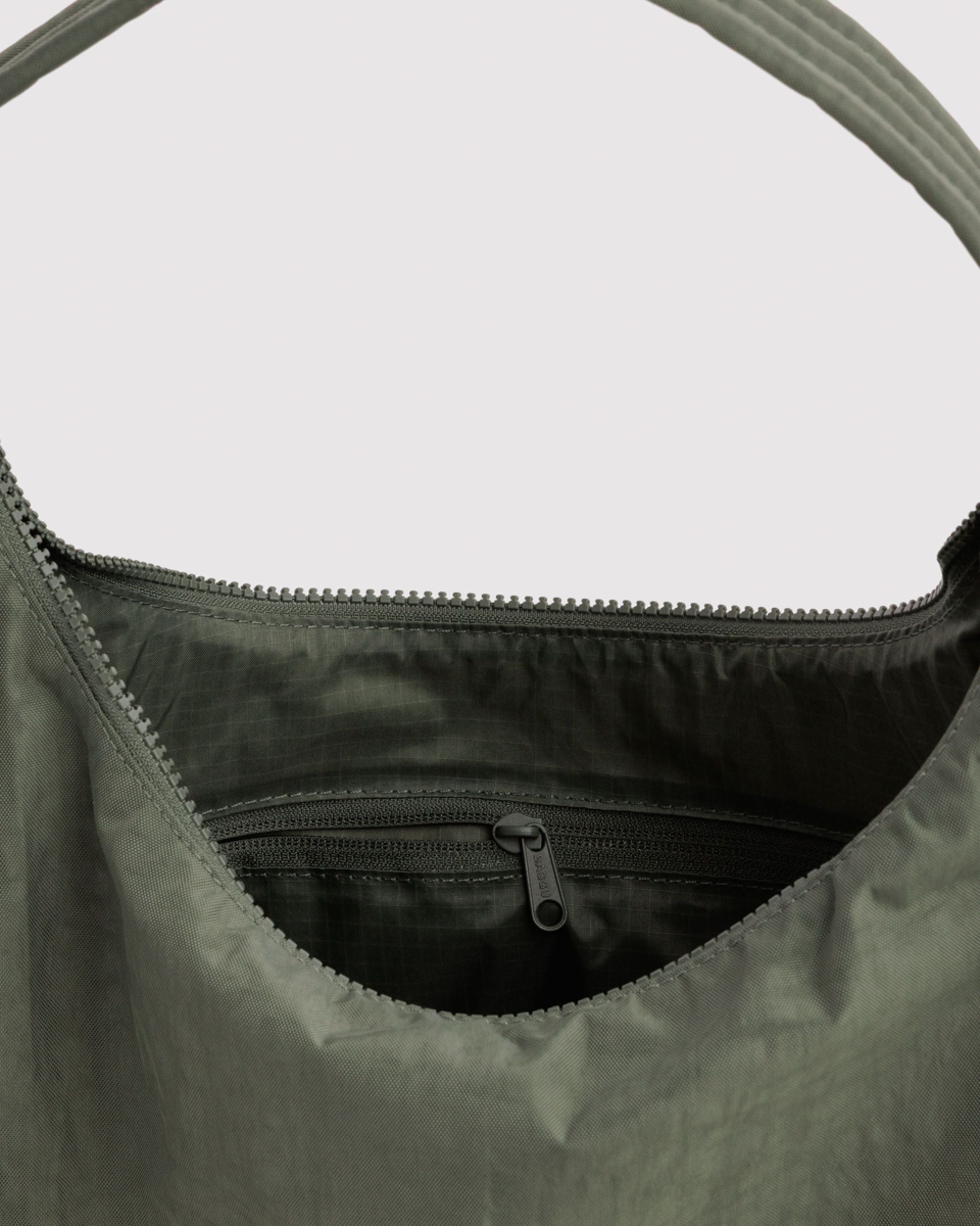 Nylon Shoulder Bag – Caper