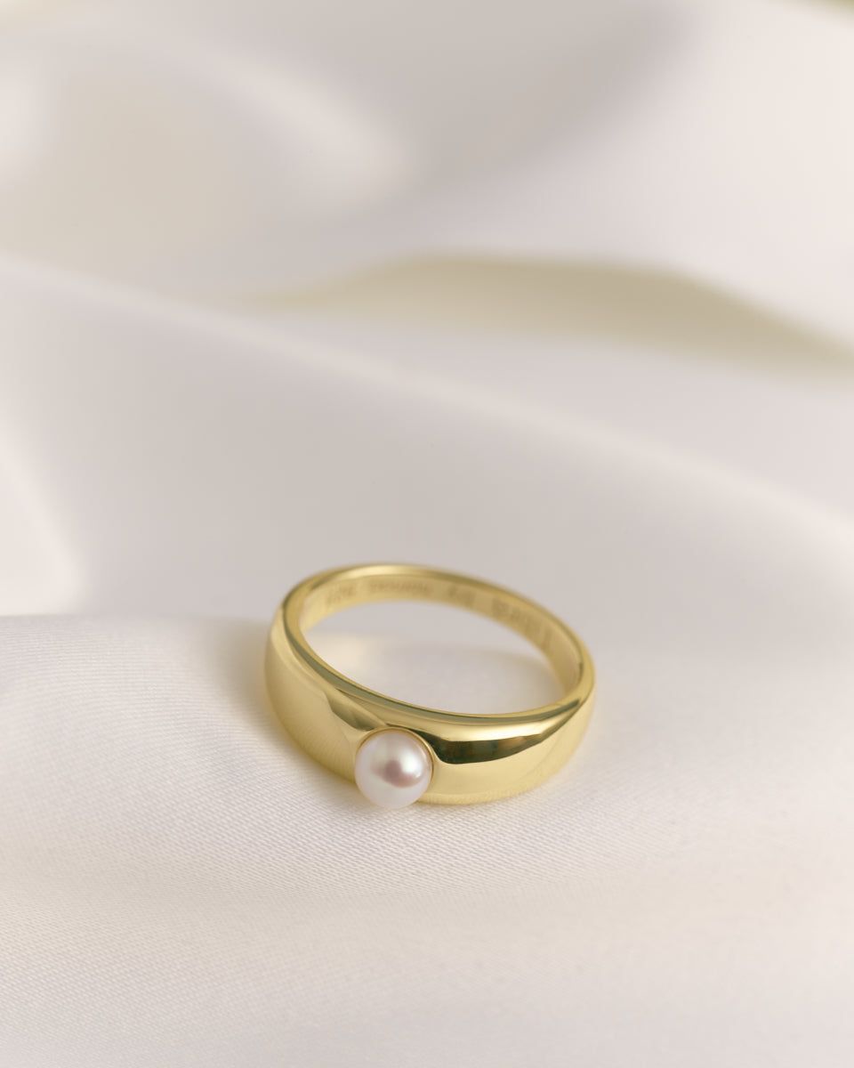 Vintage Pearl ring II – Gold Vermeil